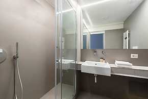 Croce Apartments