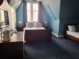Carlton Hotel