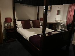 Carlton Hotel