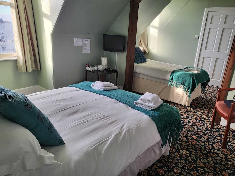 Carlton Hotel