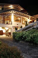 Uzhupud Garden Hotel & lodge