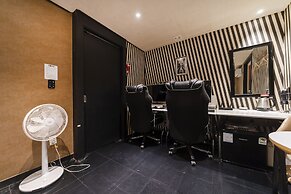 HOTEL LARIA
