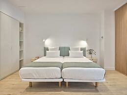 Paseo Suites Hotel