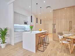 Paseo Suites Hotel