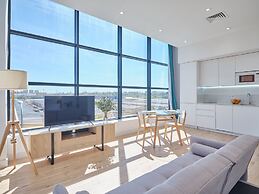 Paseo Suites Hotel