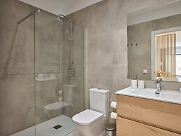 Paseo Suites Hotel