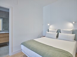 Paseo Suites Hotel