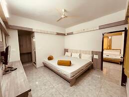 iROOMZ S Silver Suites