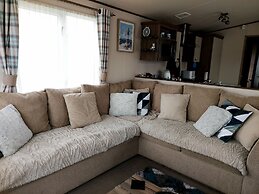 149 Unity Beach 6 Berth Encl Garden no Pets