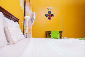Mujo Suites Hotel