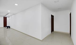 Treebo Noida Grand