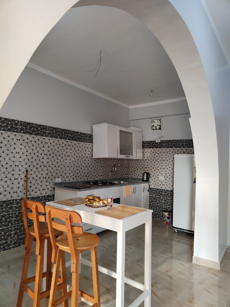Lemon Tree Guest House and Swimming Pool