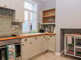 7 Railway Cottages