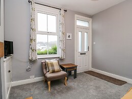 7 Railway Cottages