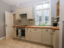 7 Railway Cottages