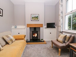 7 Railway Cottages