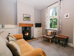 7 Railway Cottages