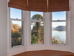 Bryn Mel Manor Straits View