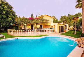 Villa Bantayan