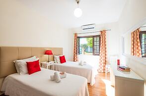 Villa Royal Sandals