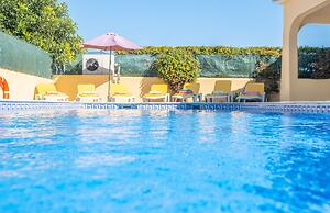 Villa Royal Sandals