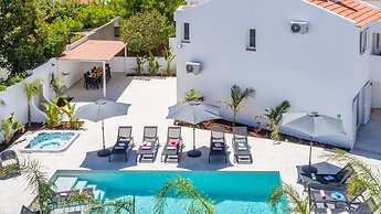 Villa Paradisius
