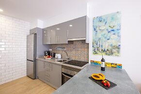 Townhouse Aqua