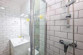 Townhouse Aqua