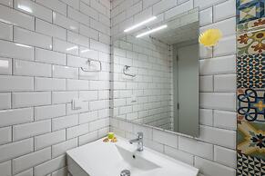 Townhouse Aqua