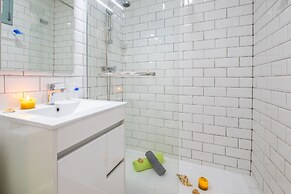 Townhouse Aqua