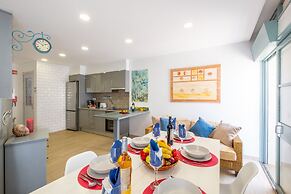 Townhouse Aqua