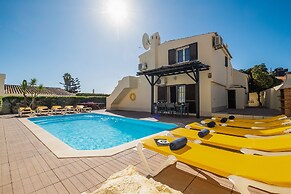 Villa Dorado