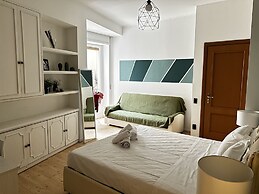 Mia House
