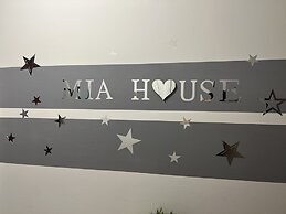 Mia House