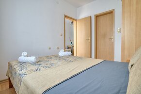Apartments Elena