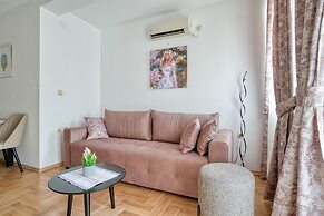 Apartments Elena