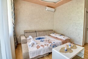 Apartments Elena