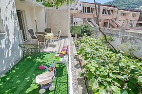 Apartments Elena