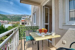 Apartments Elena