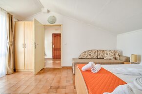 Apartments Elena