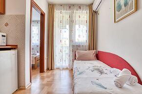 Apartments Elena