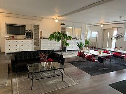 Alingsgård B&B - Spabad, bastu, gym, behandlingar & padelbana
