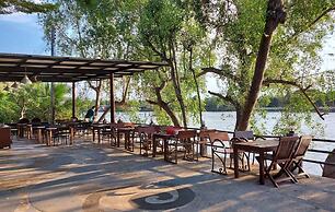 River CoCo Amphawa