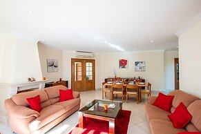 Villa Caly