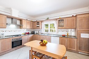 Villa Caly