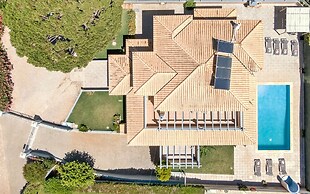 Villa Caly