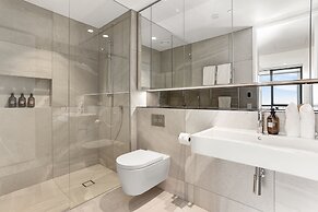 Modern oasis in Wynyard Quarter