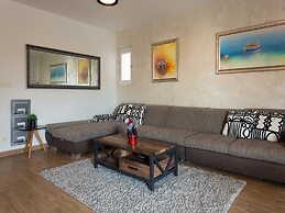 Apartments Aqua