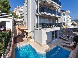 Apartments Aqua