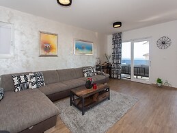 Apartments Aqua